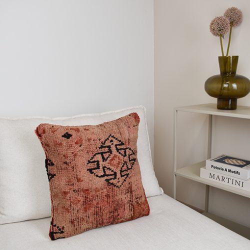 Alternative view of Moroccan Cushion - P909