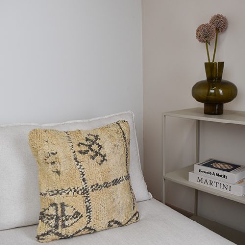 Alternative view of Moroccan Cushion - P911